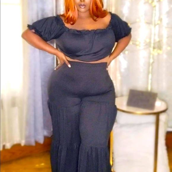 Selena Two Piece Set - Picture 5 of 6